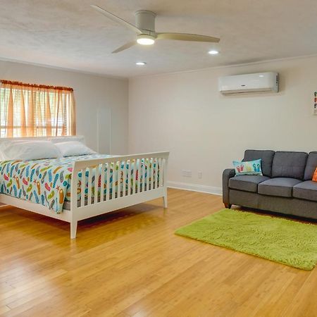 Gulf Breeze Vacation Rental For 2 With Pool Access! Buitenkant foto