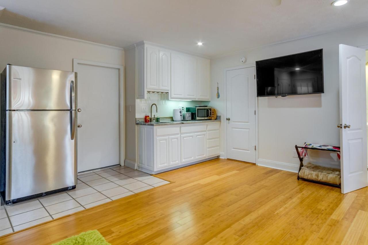 Gulf Breeze Vacation Rental For 2 With Pool Access! Buitenkant foto