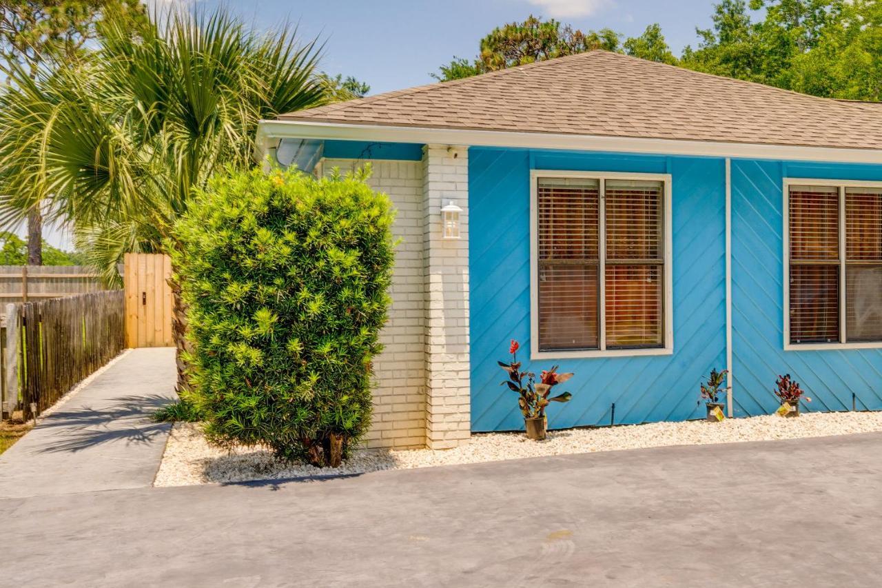 Gulf Breeze Vacation Rental For 2 With Pool Access! Buitenkant foto